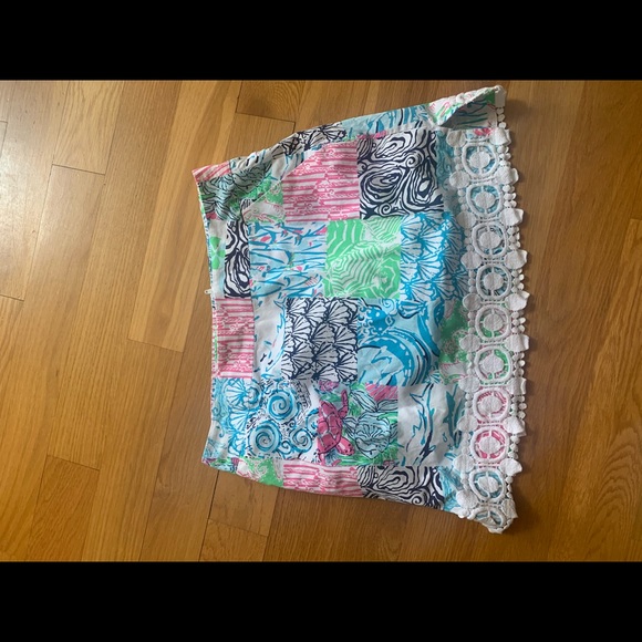 Lilly Pulitzer skirt size 4 - smoke free home - Picture 4 of 4